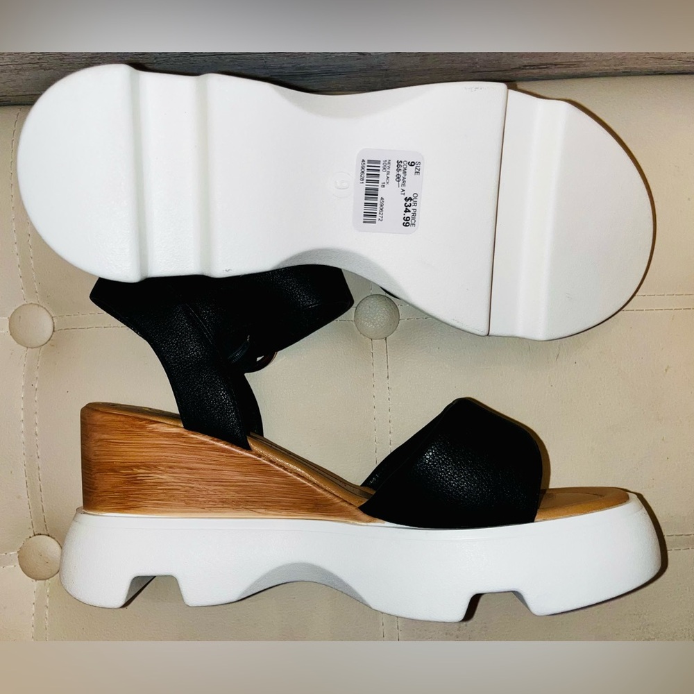 Brand new catos Black Platform Wedge Sandals with White Lug Sole 9